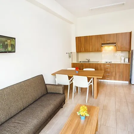 Apartment Lucky Larnaca