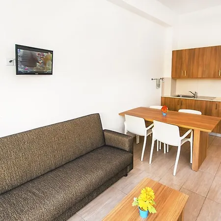 Apartment Lucky Larnaca