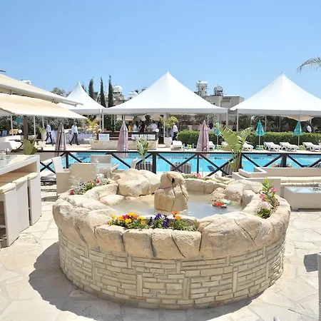 Lucky Larnaca